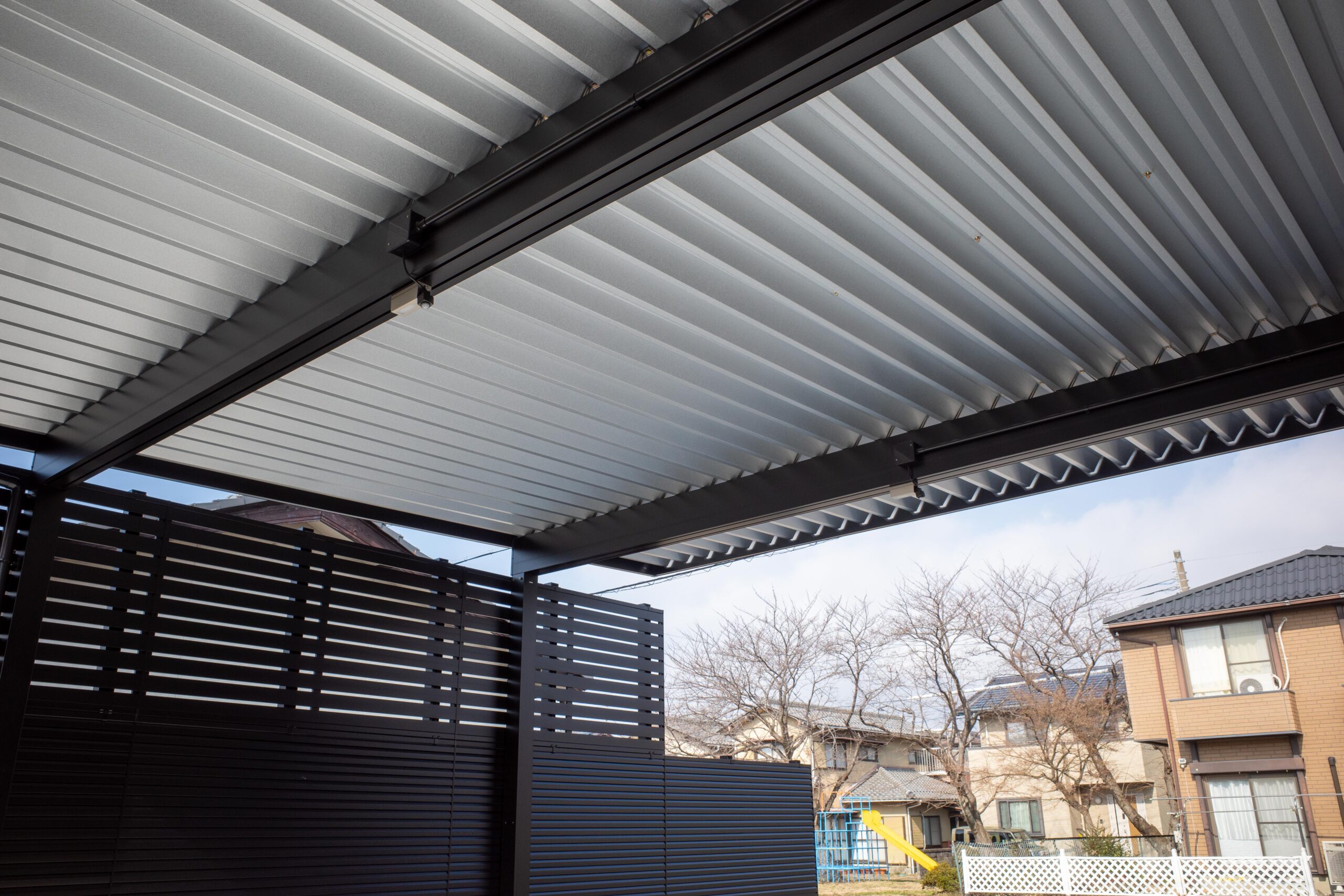 カーポート/耐積雪100cm/折板屋根/三協アルミ/G1-R/長浜市/カーポートライト/タカショー/照明