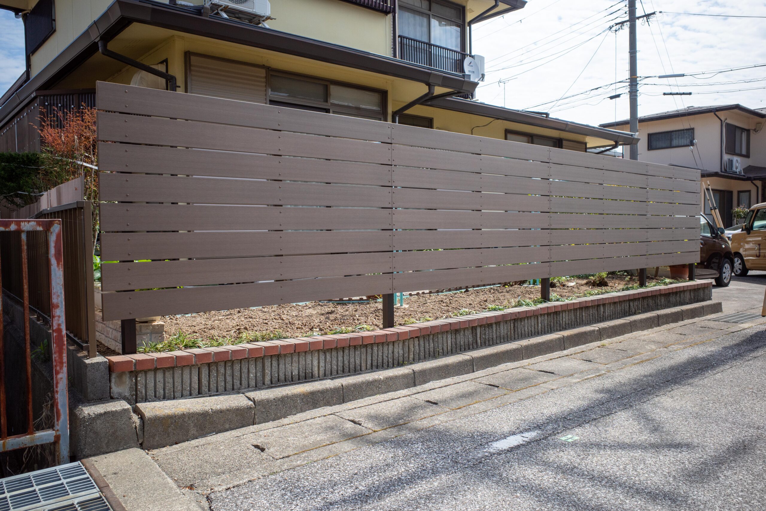 彦根市/リフォーム工事/外構工事/庭屋JARDIN/ジャルダン/生垣撤去/目隠しフェンス/プラド